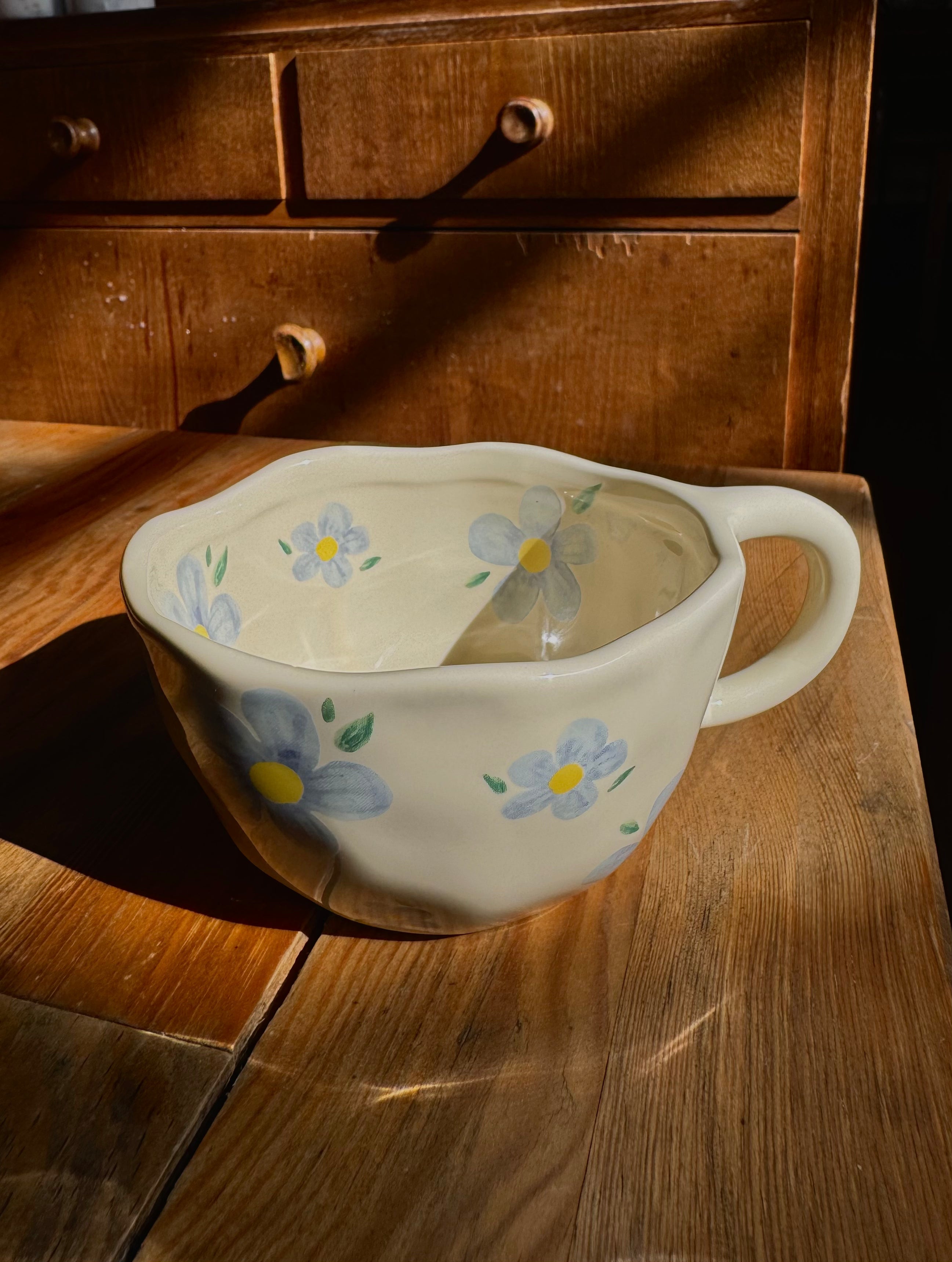 NENE´s Tasse © mit blauen Blumenmuster - DEDE loves NENE